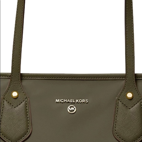 Michael Kors Eva Small Nylon Top Zip Bag olive green - Picture 4 of 4